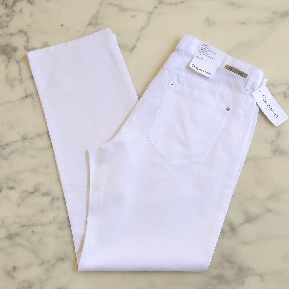 NWT. Calvin Klein Men's Linen and Cotton Straight Fit Pants.